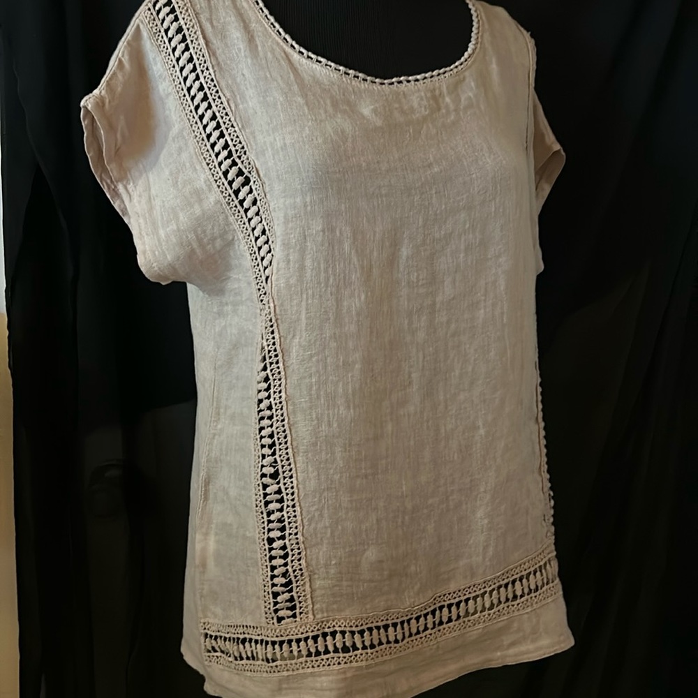 Lightweight Summer tan/peachcolored Linen short sleeve Small. Alessia Pacini